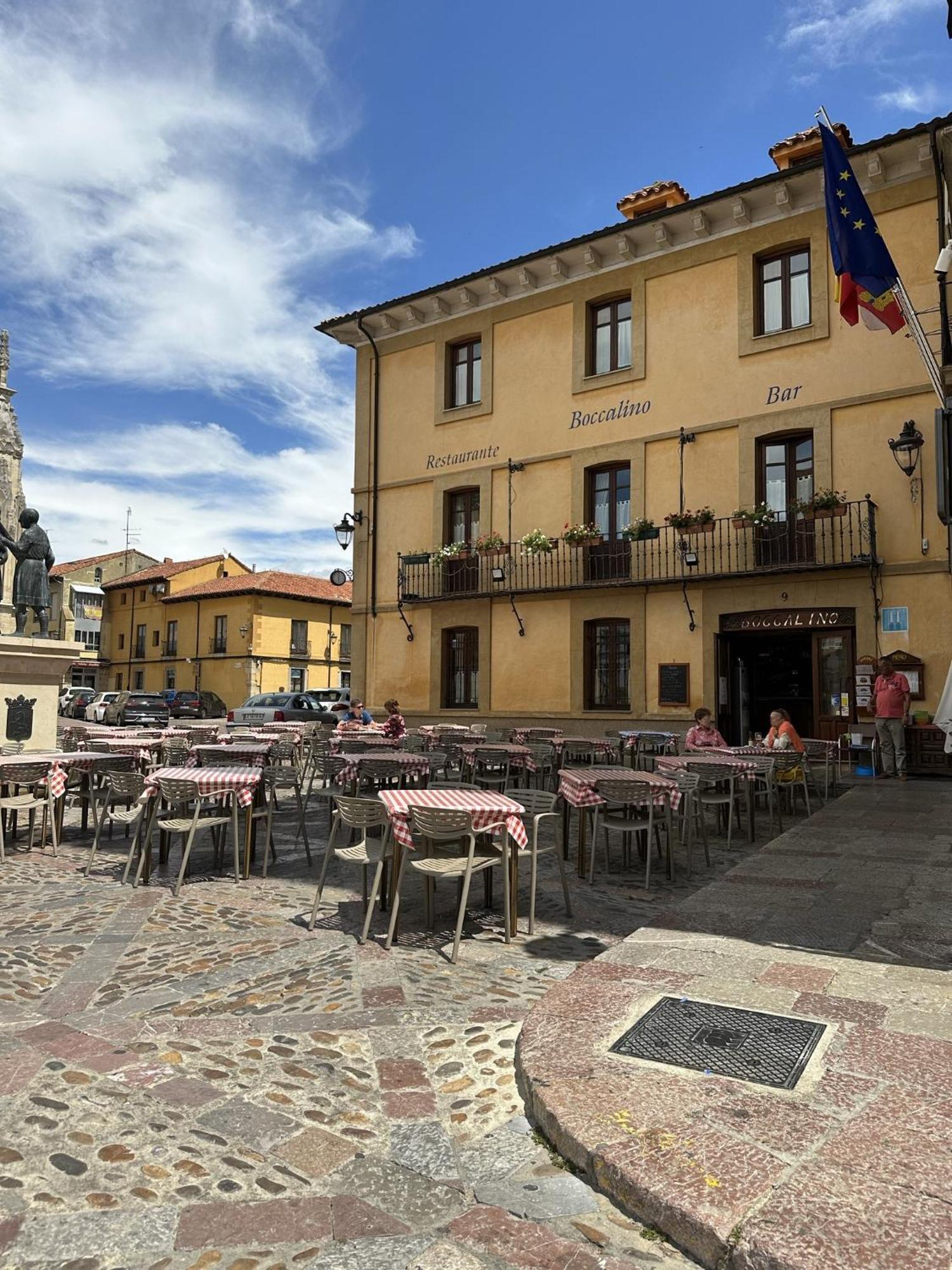 Hostal Restaurante Boccalino Леон Екстер'єр фото