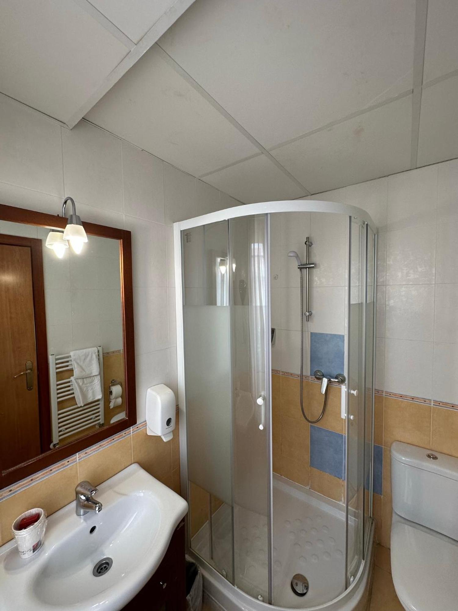 Hostal Restaurante Boccalino Леон Номер фото