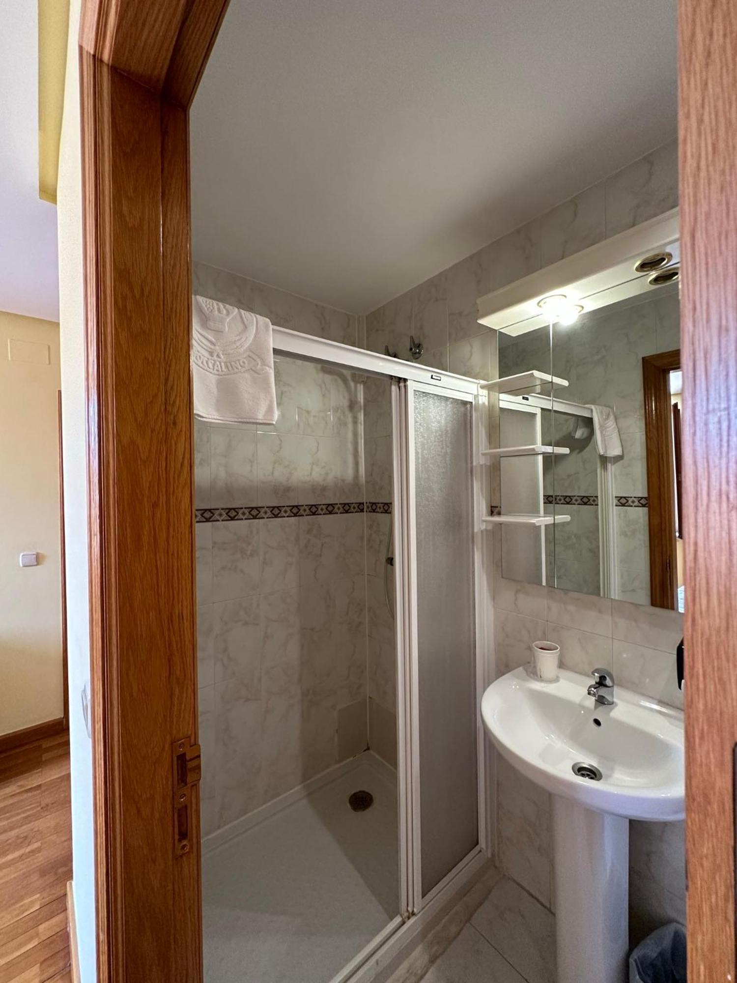 Hostal Restaurante Boccalino Леон Екстер'єр фото
