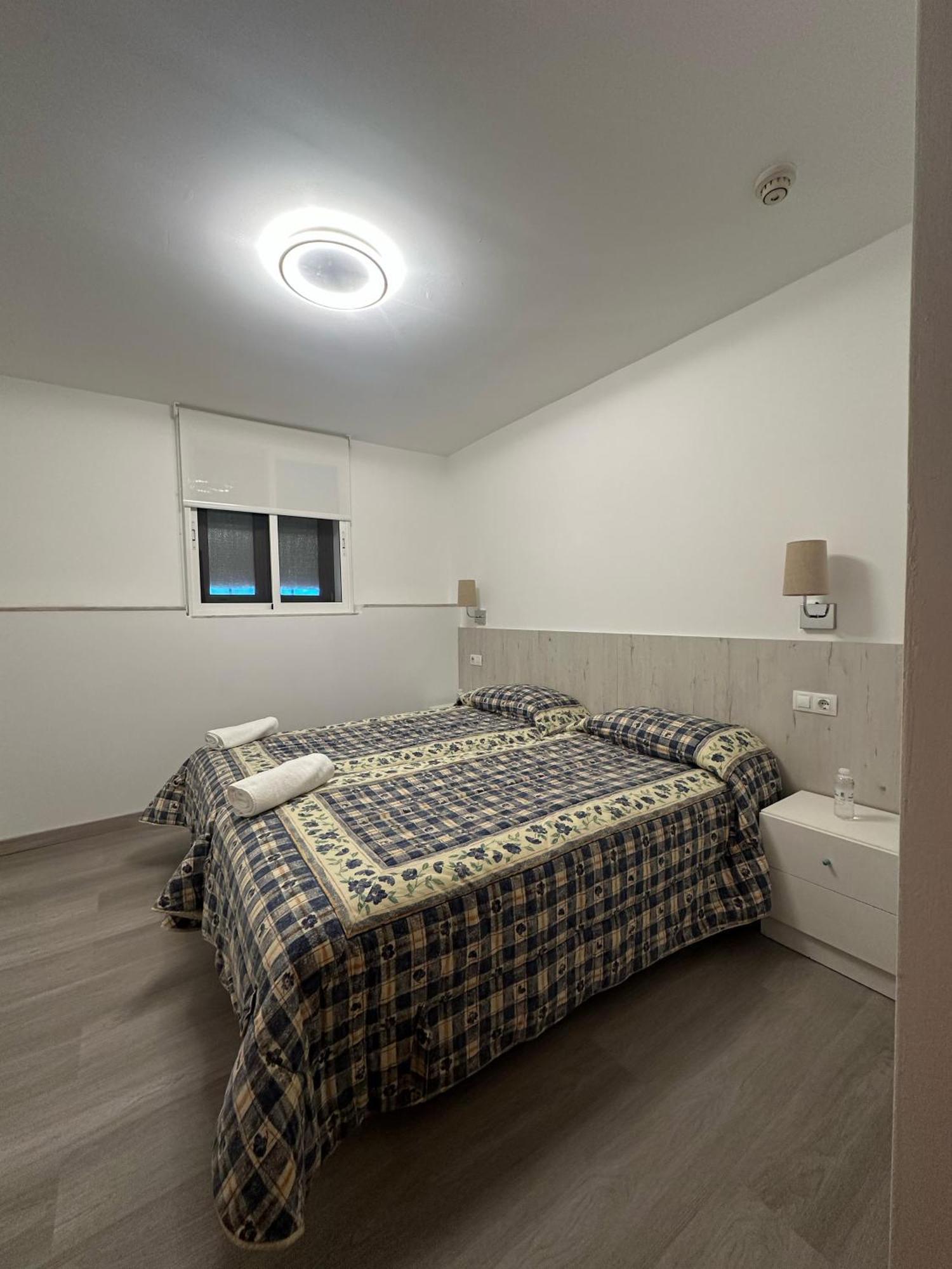 Hostal Restaurante Boccalino Леон Екстер'єр фото