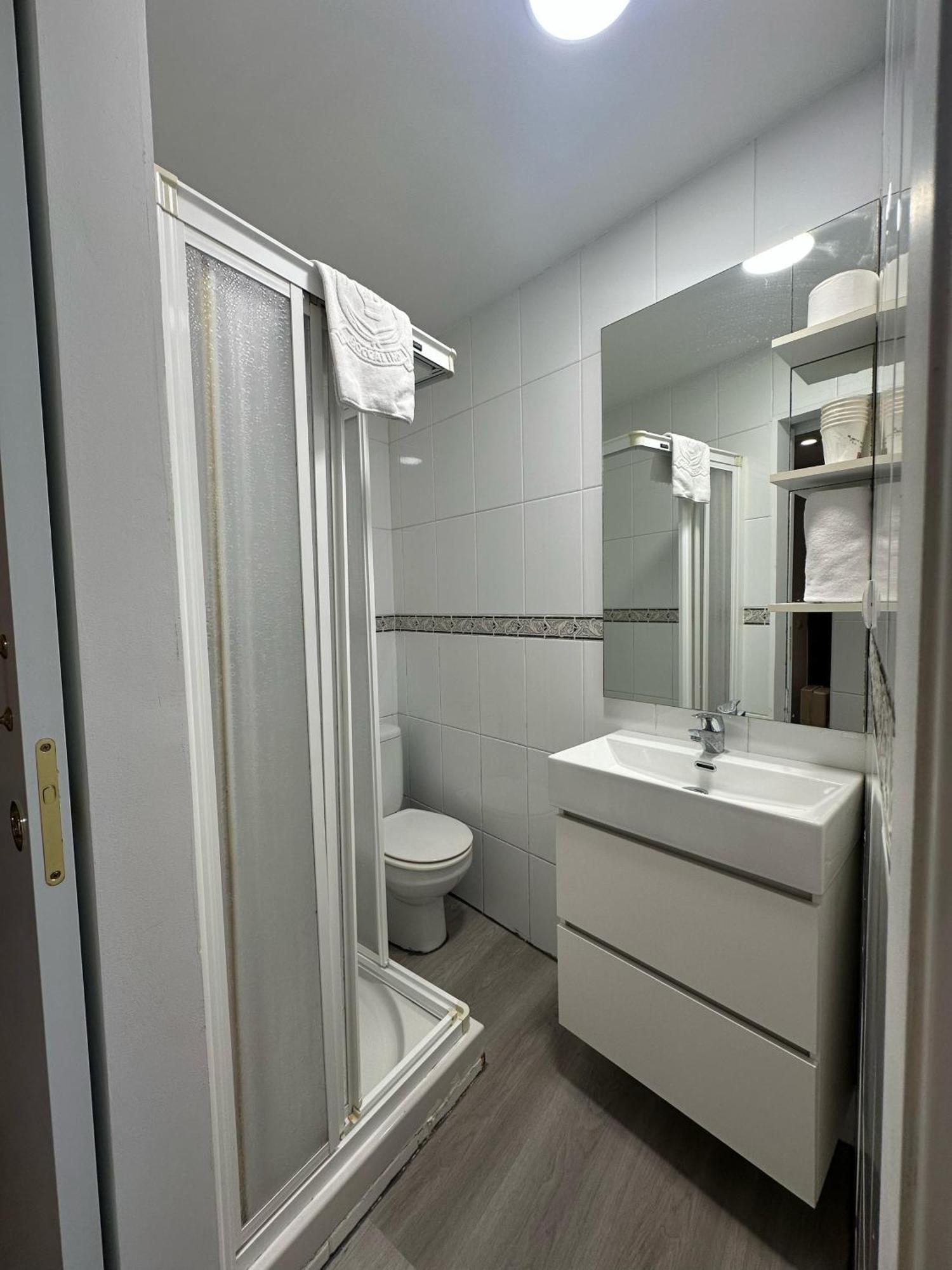 Hostal Restaurante Boccalino Леон Екстер'єр фото